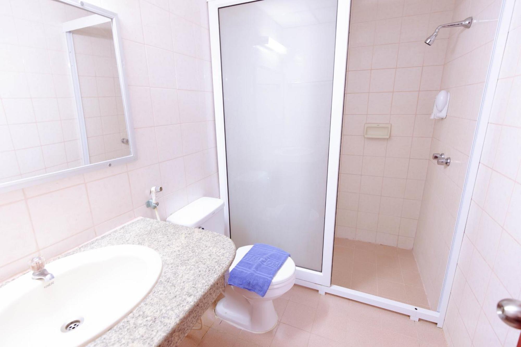Chumphon Palace Hotel Екстер'єр фото