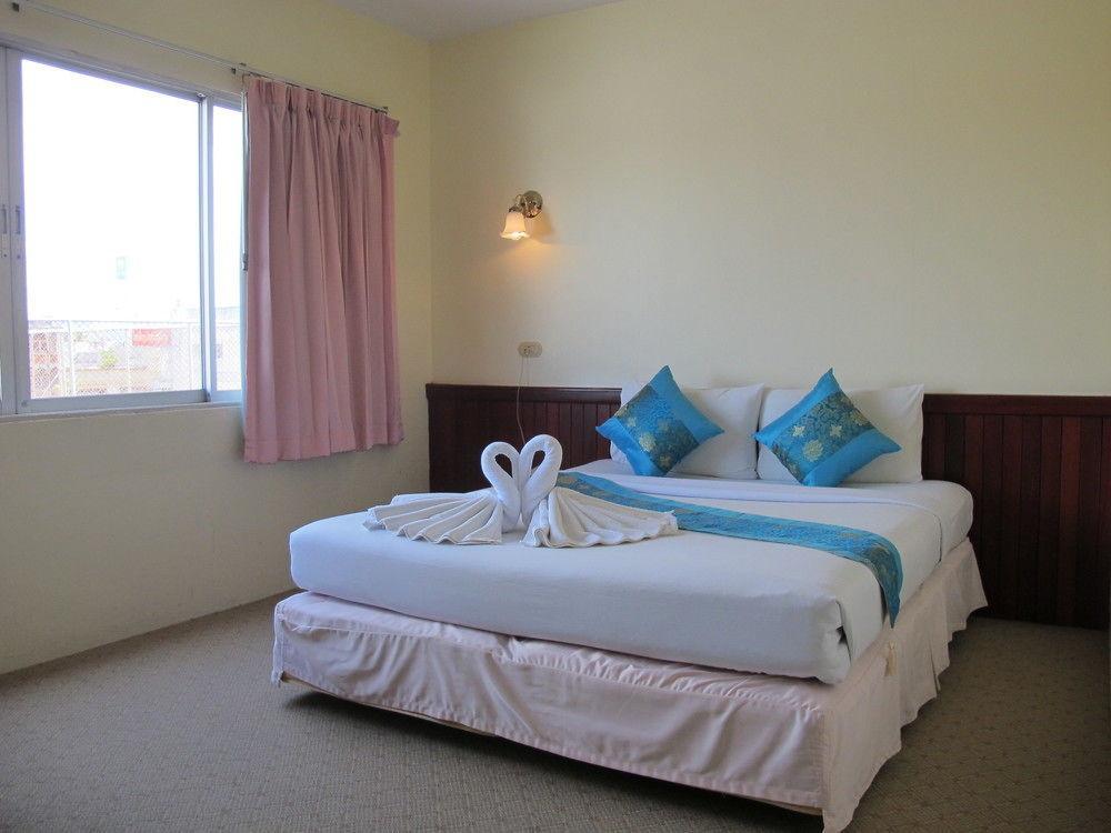 Chumphon Palace Hotel Екстер'єр фото