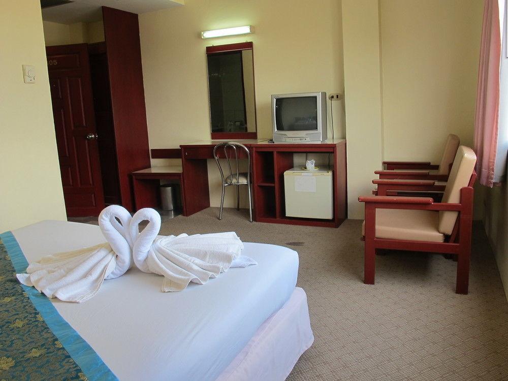Chumphon Palace Hotel Екстер'єр фото