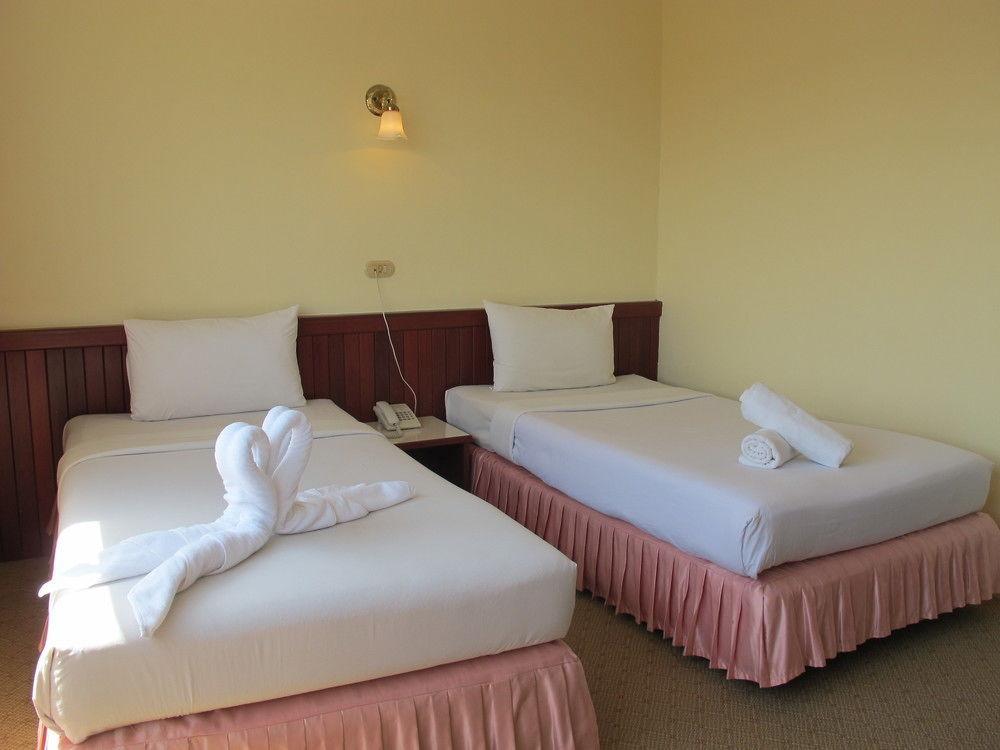 Chumphon Palace Hotel Екстер'єр фото