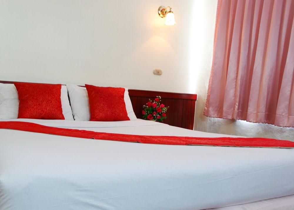 Chumphon Palace Hotel Екстер'єр фото