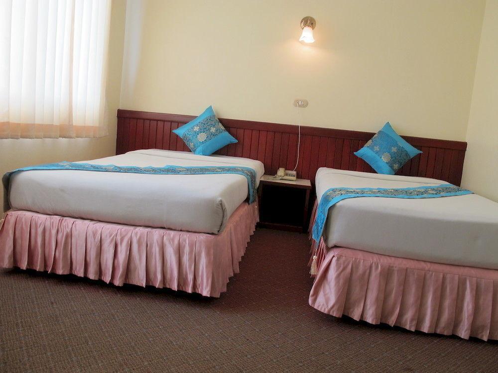 Chumphon Palace Hotel Екстер'єр фото