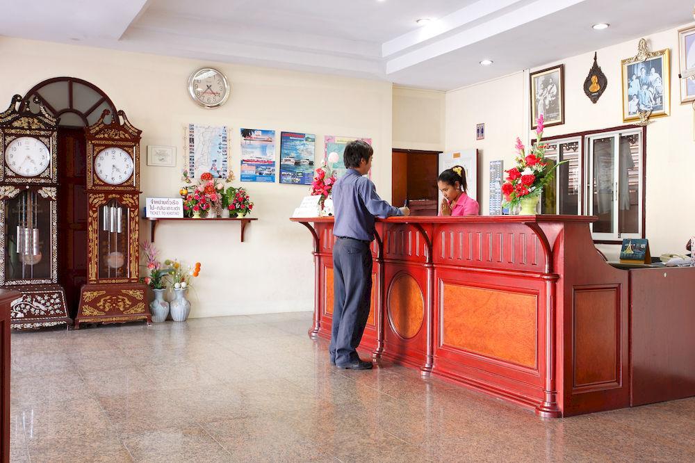 Chumphon Palace Hotel Екстер'єр фото