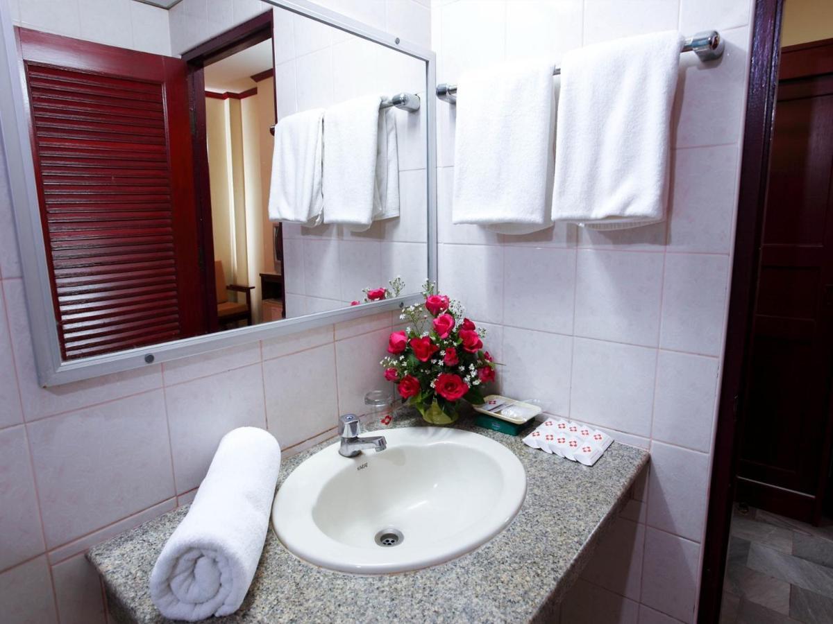 Chumphon Palace Hotel Екстер'єр фото