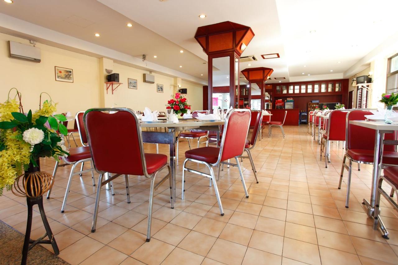 Chumphon Palace Hotel Екстер'єр фото